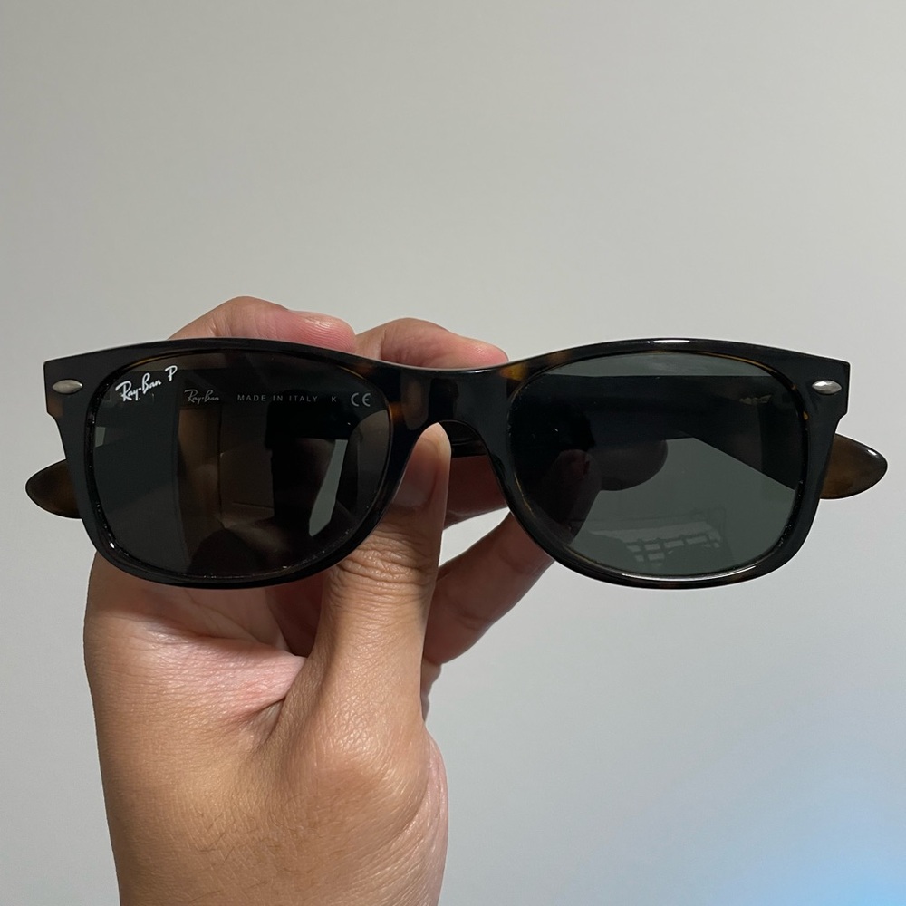 Ray-Ban RB2132 New Wayfarer Sunglasses 52mm Polarized Tortoise Frame
